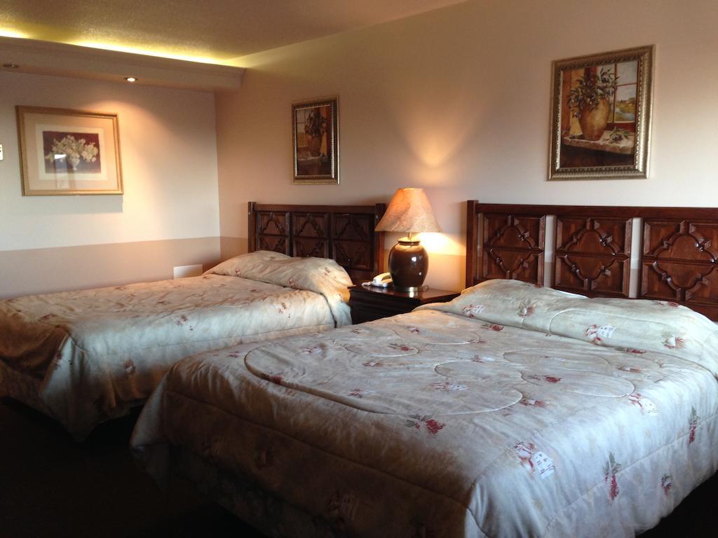 Traveller'S Inn 도슨 크릭 객실 사진
